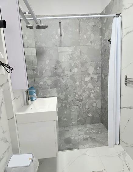 Apartament cu 2 camere decomandat, mobilat în Tomis Nord
