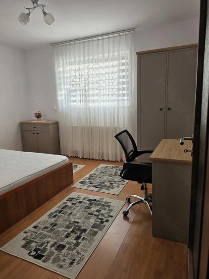 Apartament cu 2 camere decomandat în Ștrand