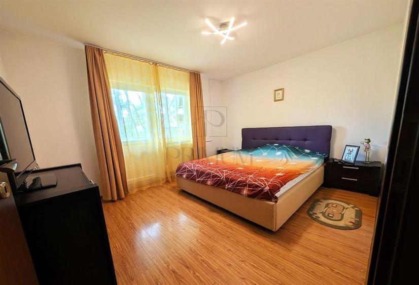 Apartament cu 4 camere decomandat, mobilat în Steaua