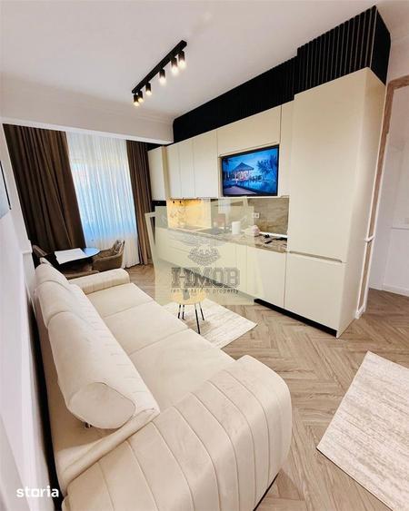 Apartament cu 3 camere, mobilat în Central