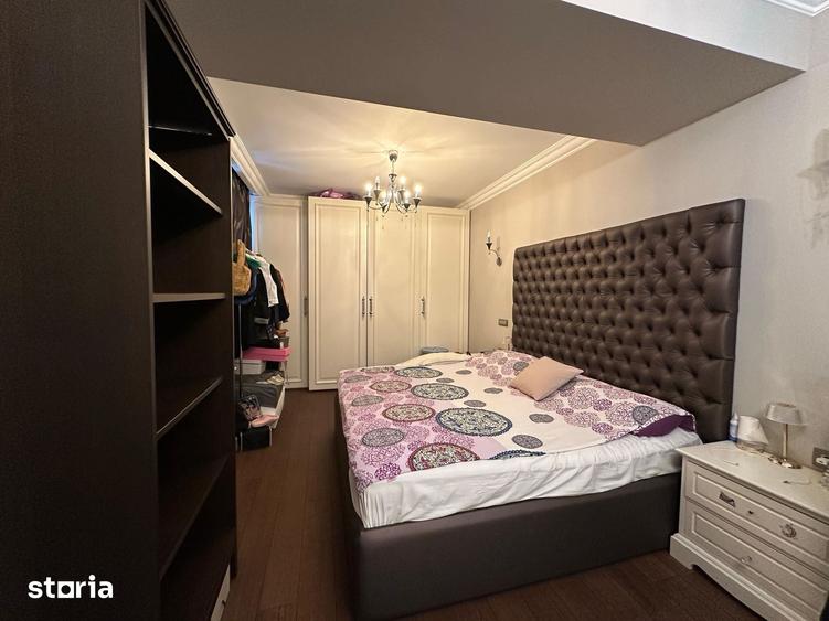 Apartament cu 5 camere în Arcul de Triumf