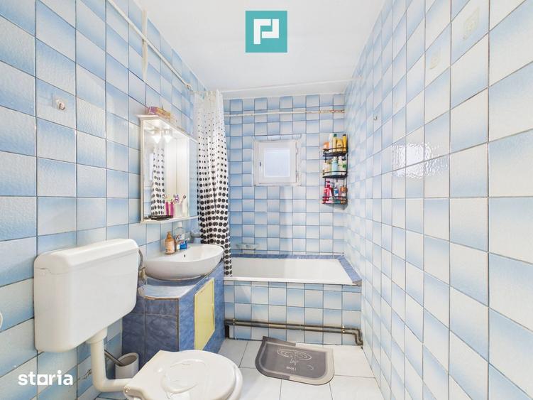 Apartament cu 3 camere semidecomandat în Micălaca
