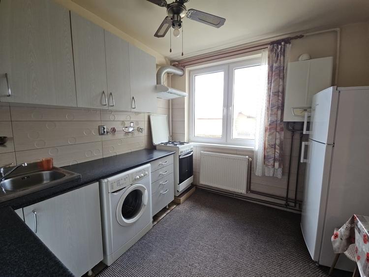 Apartament cu 2 camere semidecomandat, mobilat în Grigorescu