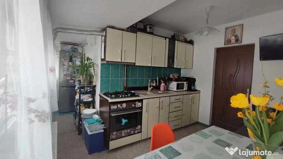 Apartament cu 2 Camere Decomandate - Bloc Nou - Zona Burdujeni - 2