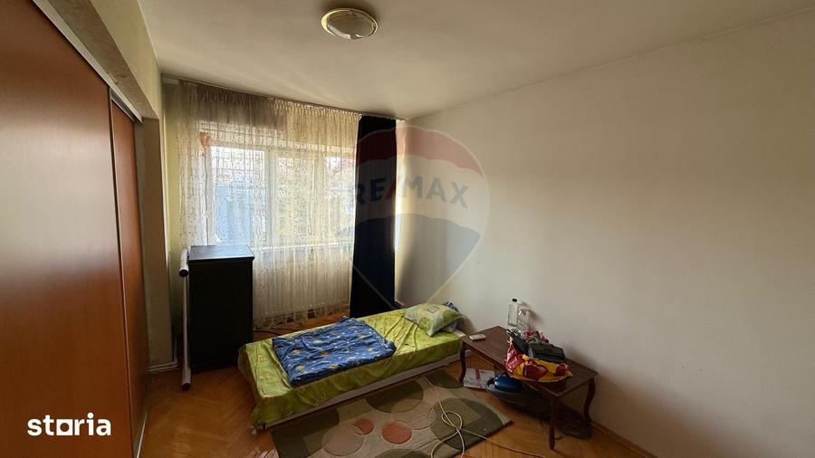 Apartament cu 4 camere în Central