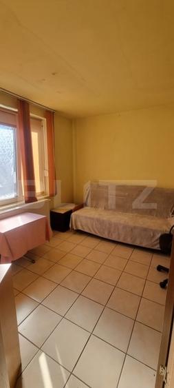 Apartament cu 3 camere decomandat, mobilat în Câmpia Turzii