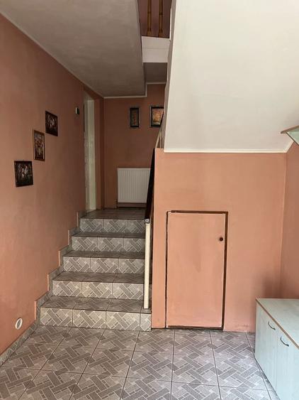 Casă cu 4 camere decomandat în Ultracentral