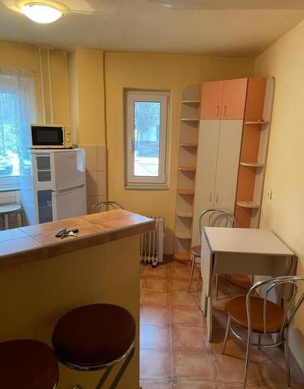 Apartament cu 2 camere decomandat, mobilat în Grigorescu