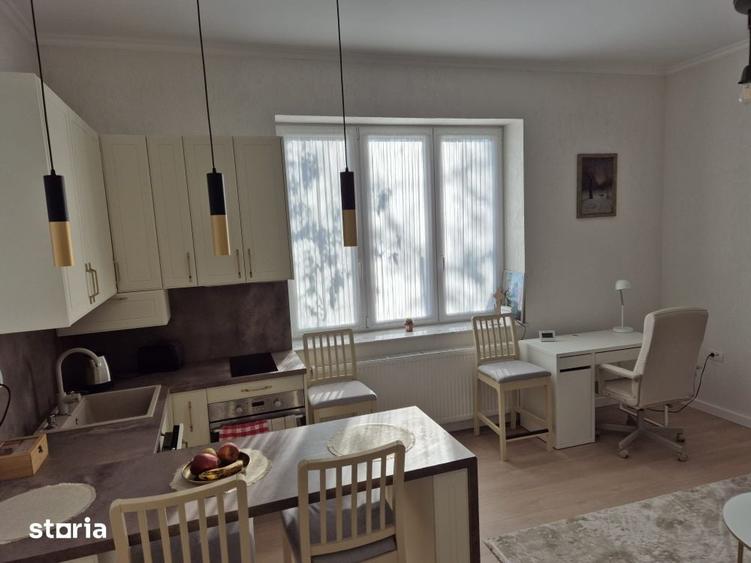 Apartament cu 2 camere decomandat în Ultracentral