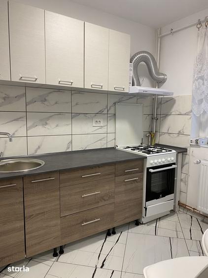 Apartament cu 2 camere decomandat în Malu Roșu