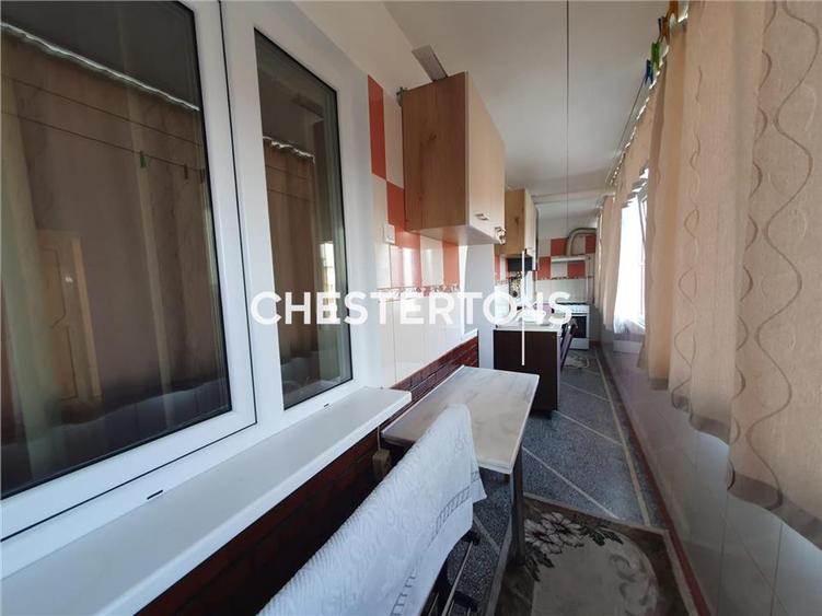 Apartament cu 2 camere decomandat, mobilat în Casa de Cultură