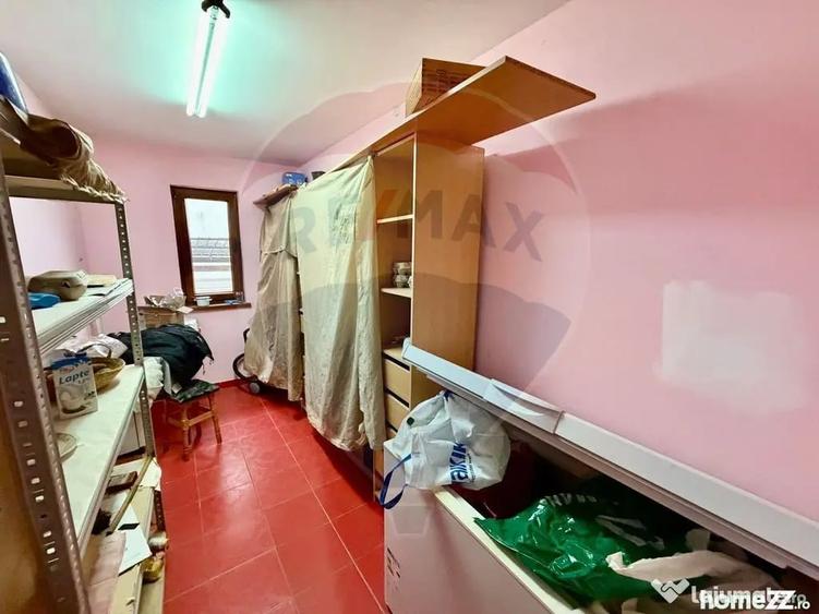 Casă cu 4 camere cu Teren 873 Mp în Vânători