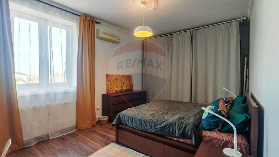Apartament cu 3 camere decomandat, mobilat în Jiului