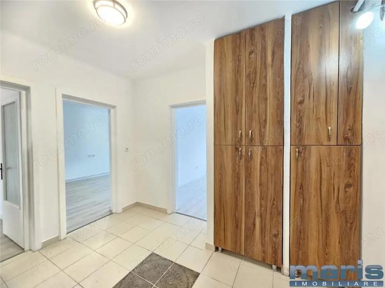 Apartament cu 2 camere semidecomandat, mobilat în 7 Noiembrie