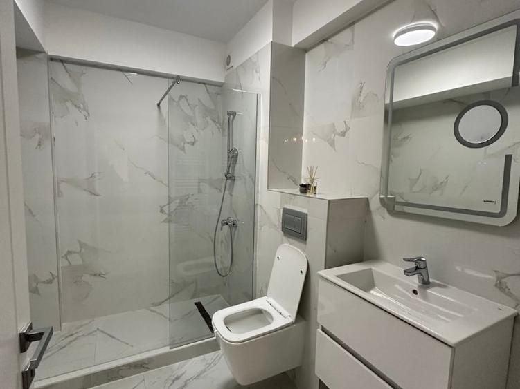 Apartament cu 2 camere decomandat în Pipera