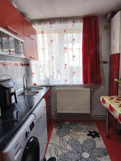 Apartament cu 3 camere decomandat în Ultracentral