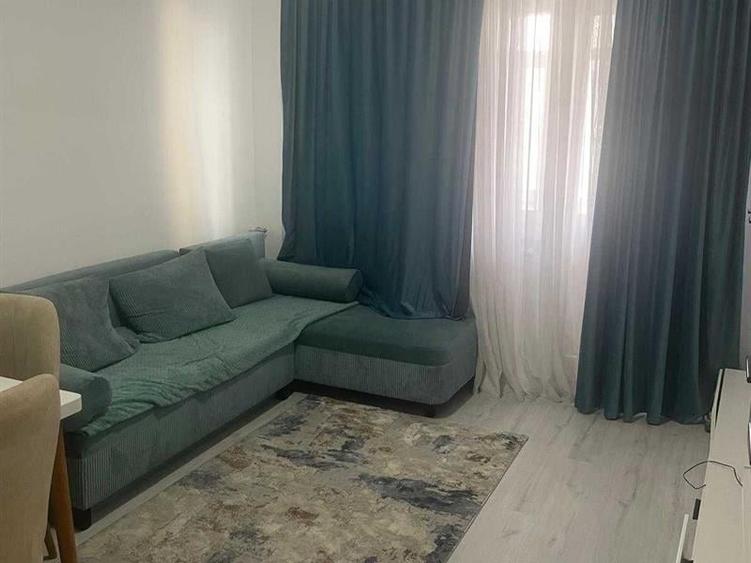 Apartament cu 3 camere decomandat, mobilat în Valea Rosie