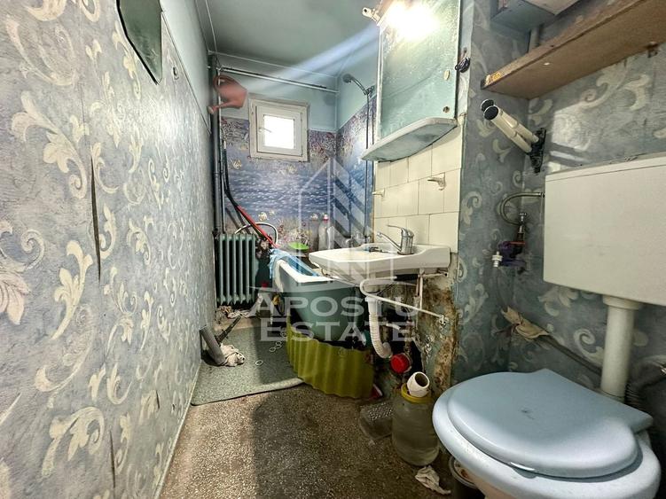 Apartament cu 3 camere semidecomandat în Șagului