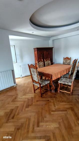 Apartament cu 4 camere în Primăverii