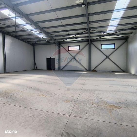 Spațiu comercial, de 595 mp, în Central