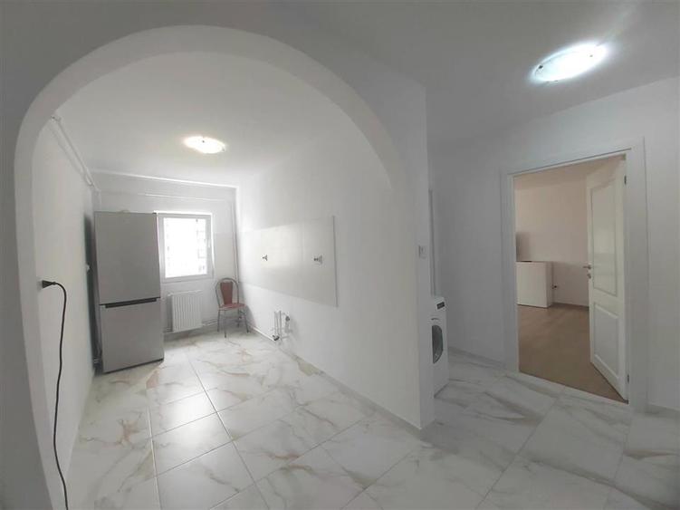 Apartament cu 2 camere decomandat, mobilat în Nicolina