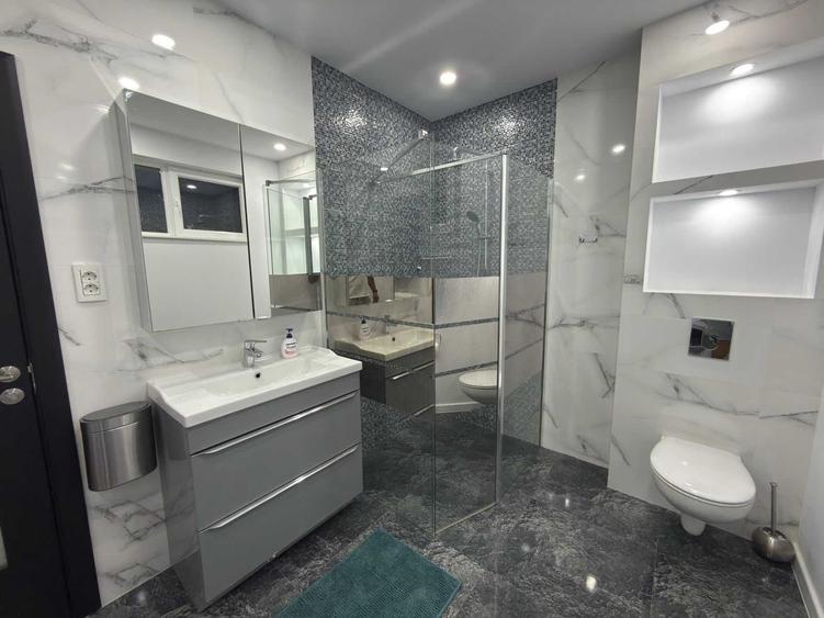Apartament cu 2 camere decomandat în Trivale