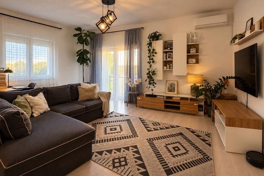 Apartament cu 3 camere semidecomandat în Copou