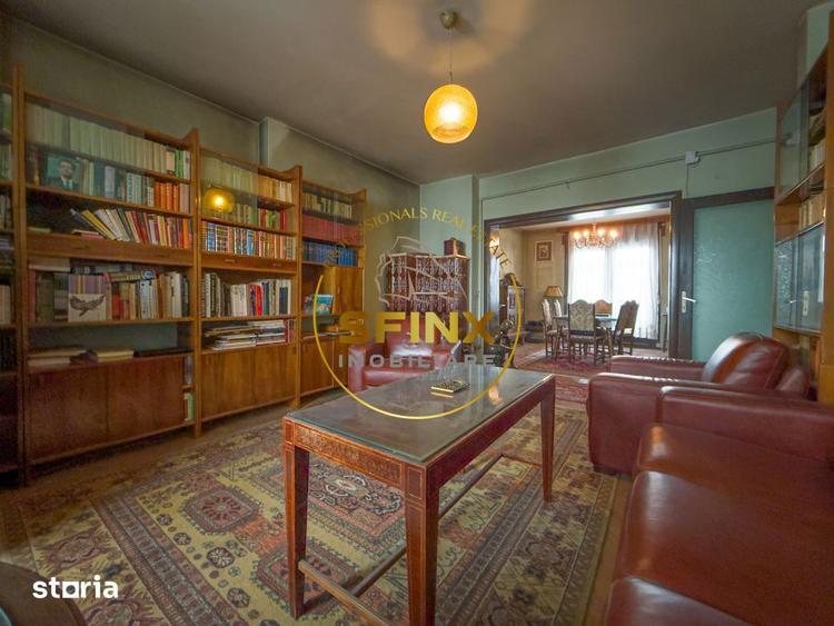 Apartament cu 3 camere, mobilat în Victoriei