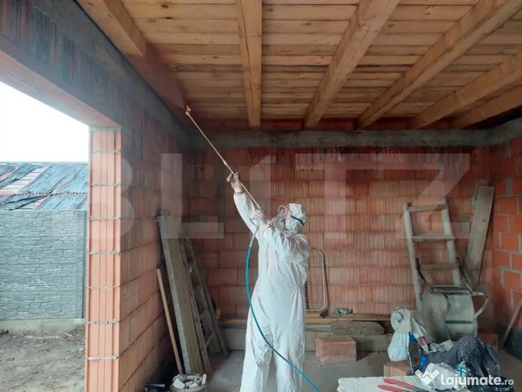 Casă cu 4 camere cu Teren 400 Mp în Vetiș