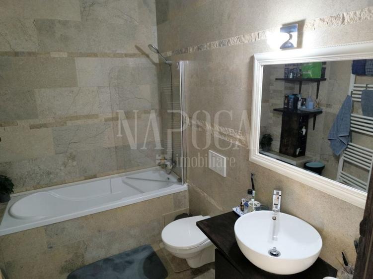 Casă individuală cu 3 camere cu Canalizare în Central