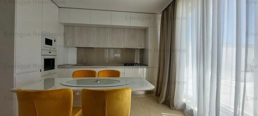 Penthouse cu 3 camere decomandat, mobilat în Militari