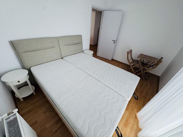 Apartament cu 2 camere semidecomandat, mobilat în Est