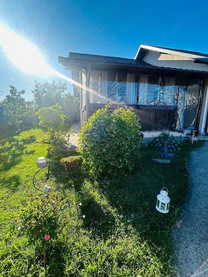 Casă cu 3 camere cu Teren 380 Mp în Șimnicu de Sus