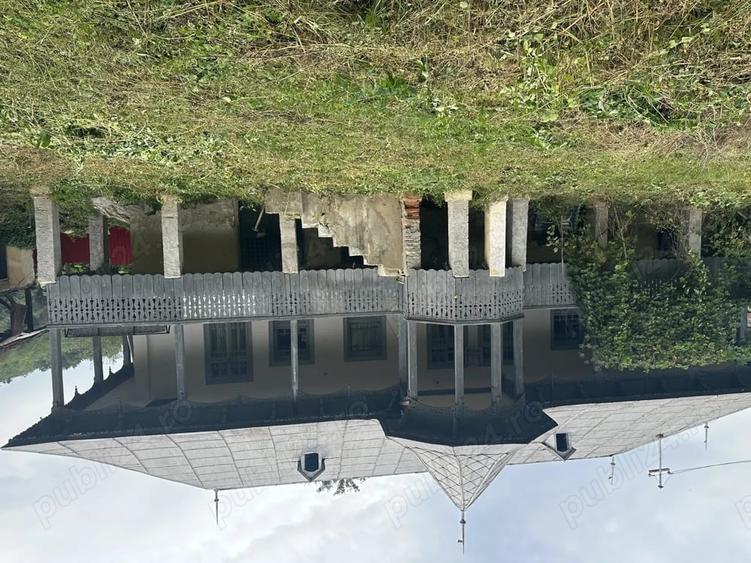 Casă cu 4 camere cu Teren 1000 Mp în Pârâu