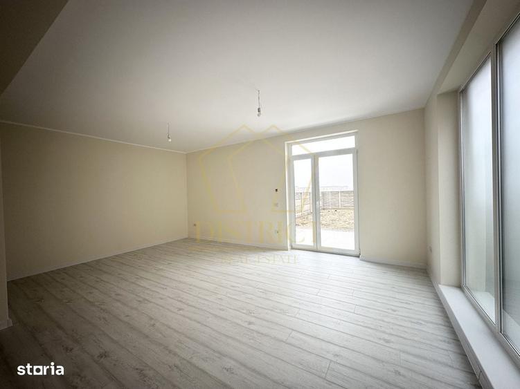 Casă cu 4 camere cu Teren 270 Mp în Central