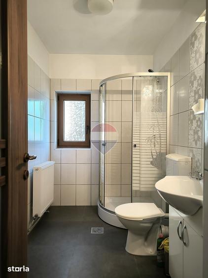 Casă cu 4 camere cu Teren 250 Mp în Sud