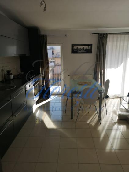 Apartament 2 camere, 3 balcoane + parcare, Eroilor - Ocupabil imediat! - 6