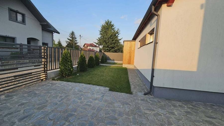 Casă cu 3 camere în Central