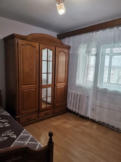 Apartament cu 3 camere decomandat în Fălticeni