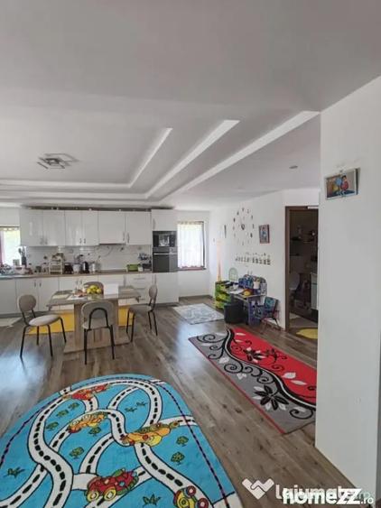 Casă cu 4 camere cu Teren 150 Mp în Central