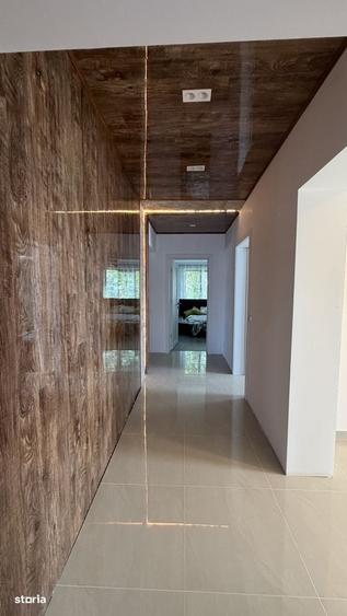 Apartament cu 4 camere în Sud
