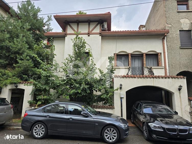 Casă cu 4 camere în Polonă