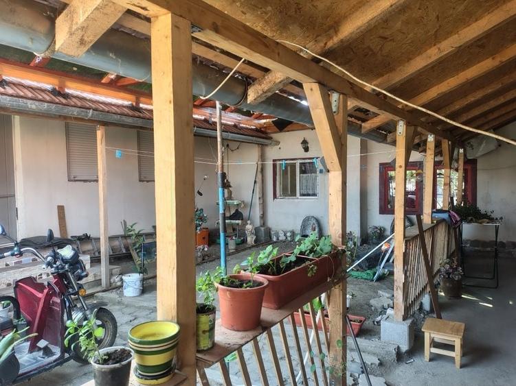 Casă cu 4 camere în Șomoșcheș