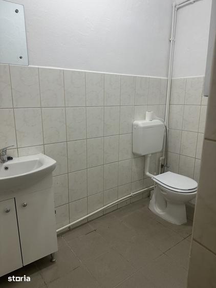 Casă cu 4 camere cu Teren 50 Mp în Central