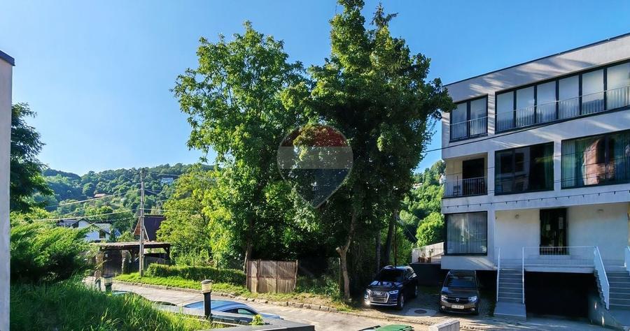 Apartament cu 2 camere decomandat, mobilat în Schei