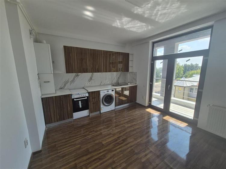 Apartament cu 2 camere decomandat în Călărași