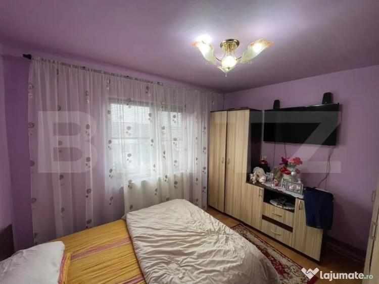 Apartament cu 2 camere semidecomandat, mobilat în Craiovița Nouă