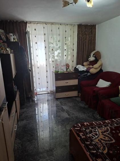 Apartament cu 2 camere decomandat în Micro 5