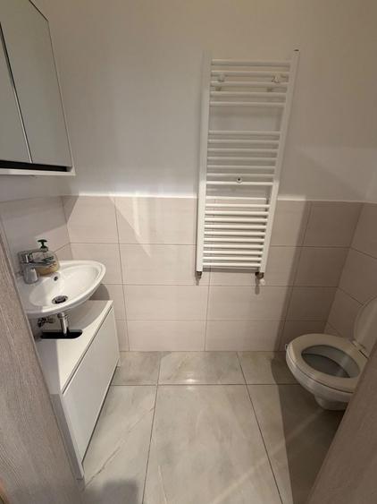 Apartament cu 3 camere decomandat, mobilat în Grozăvești