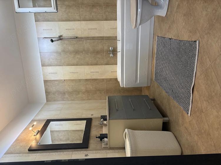 Apartament cu 3 camere decomandat, mobilat în Lipovei